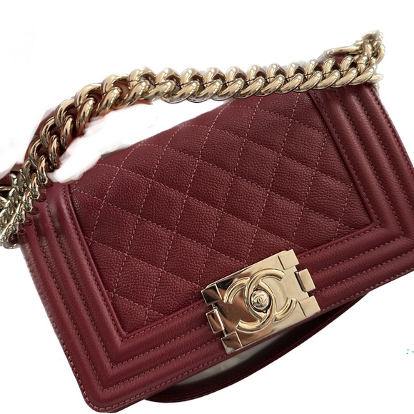 Chanel boy 28 cm red caviar rhw # 19, Luxury, Bags & Wallets on